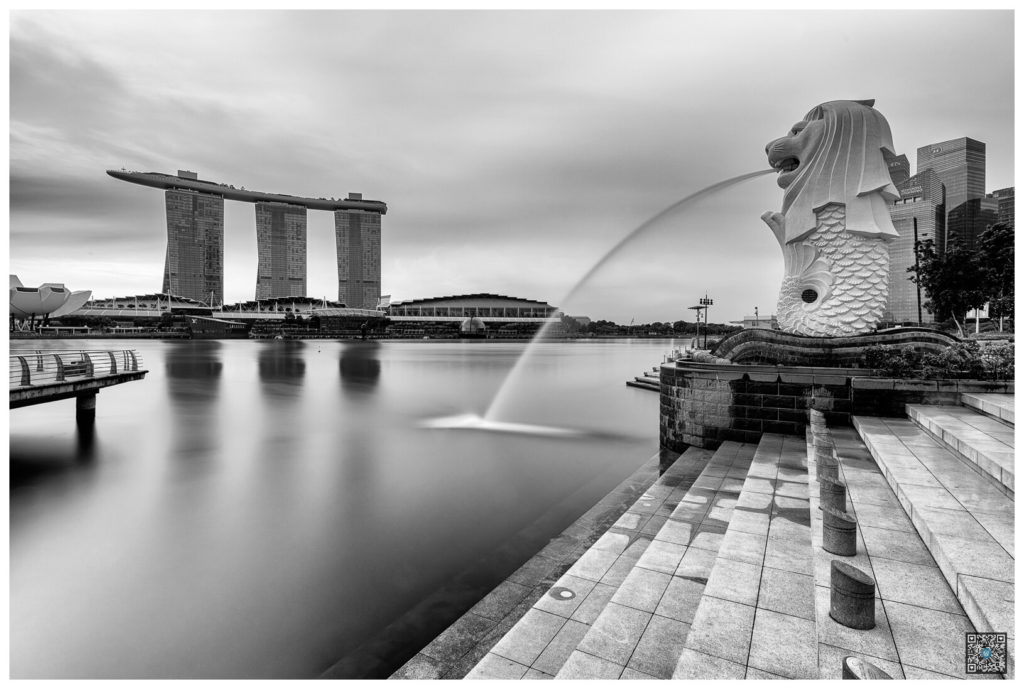 long exposure marina bay sands - merlion - singapour