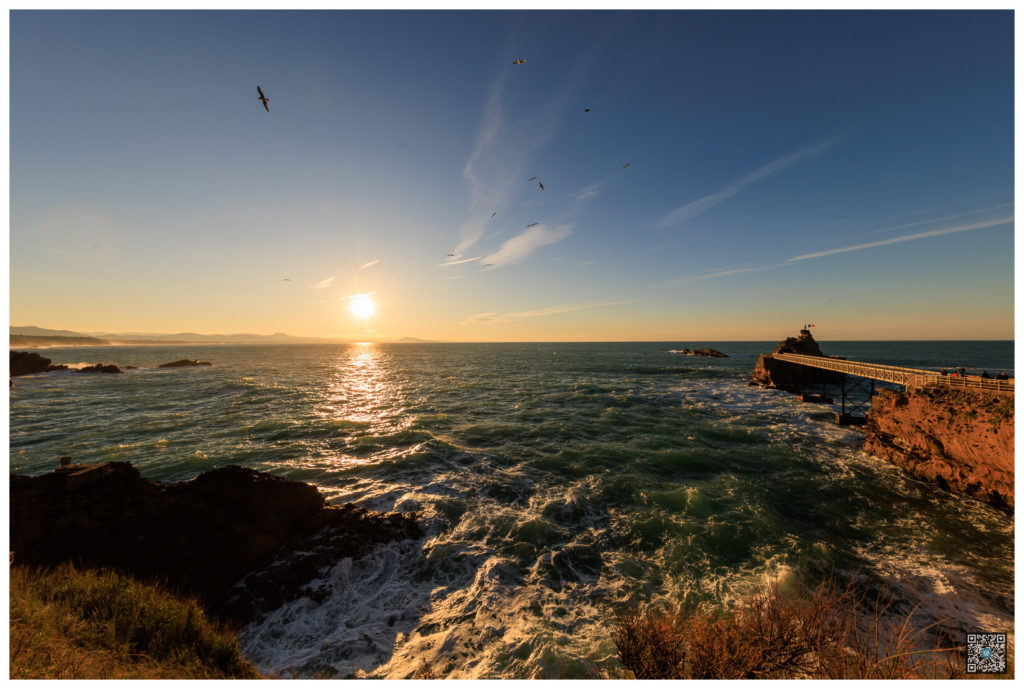 rocher de la vierge - biarritz